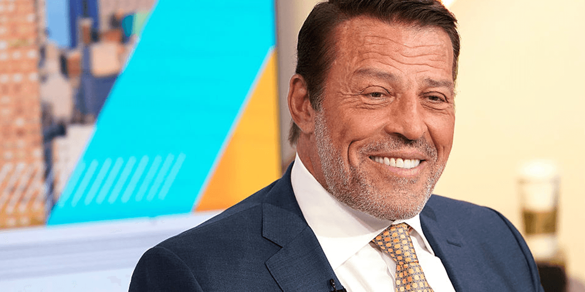 Tony Robbins says his AI agent bought a robot — and asked to take it over. The internet’s not so sure.